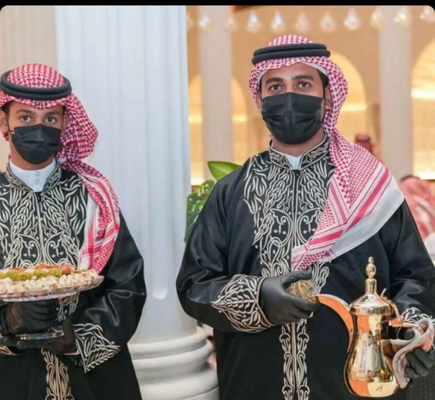 قهوجى ضيافة عربية أصيلة للمناسبات الرسمية في الرياض