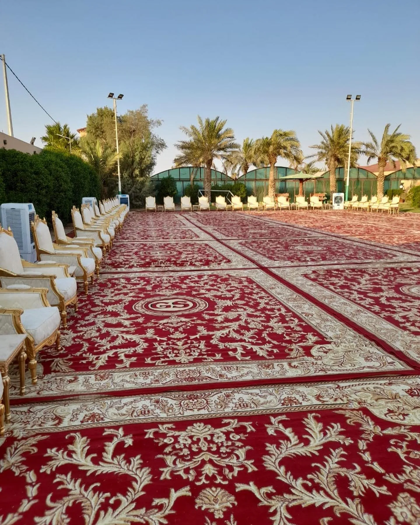 قهوجي وصبابين في الرياض