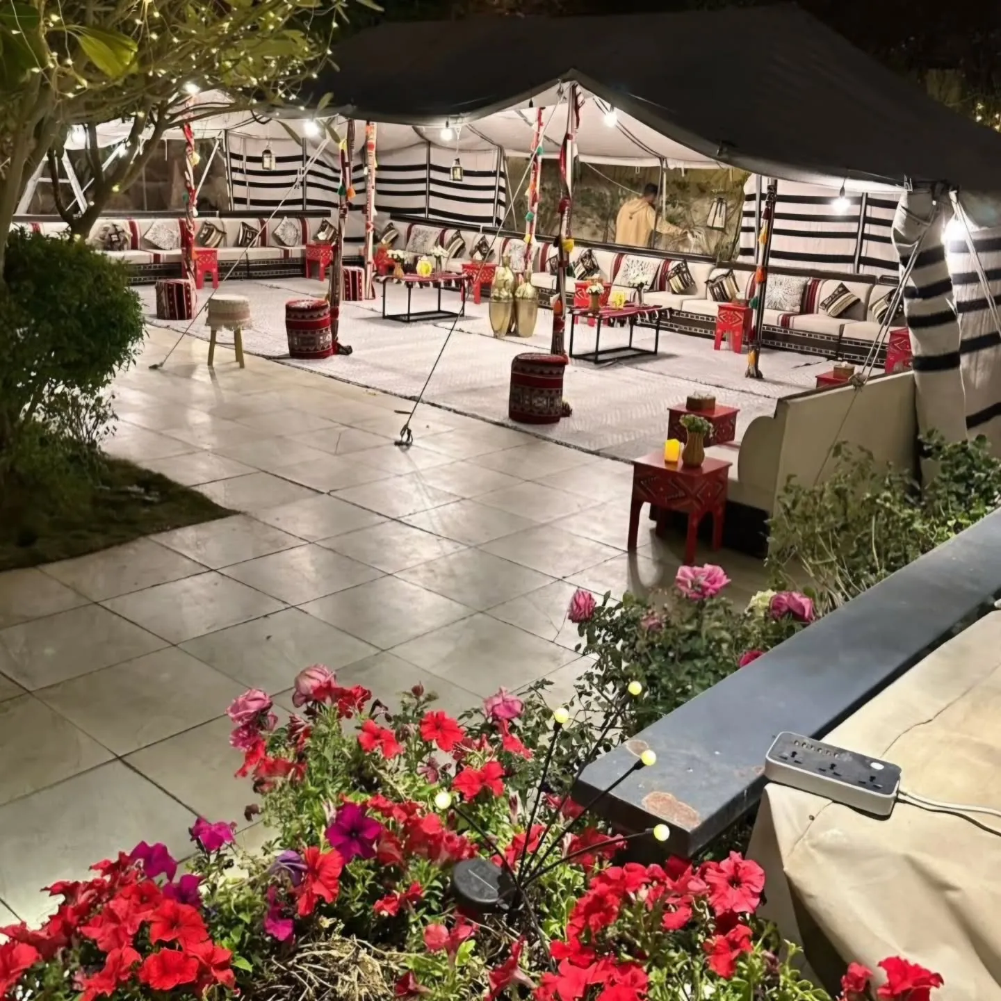 قهوجيين وصبابين في الرياض